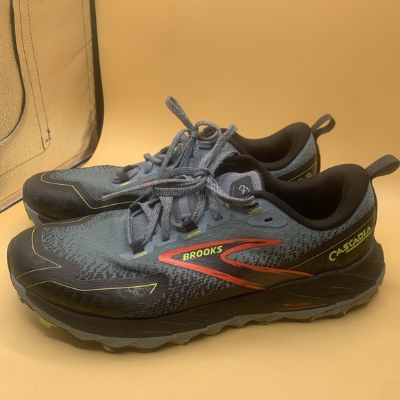 Brooks Other - Brooks Cascadia 18 Trail Running Shoes Men's 10.5 EE Hike Climb Run Hoka Inserts